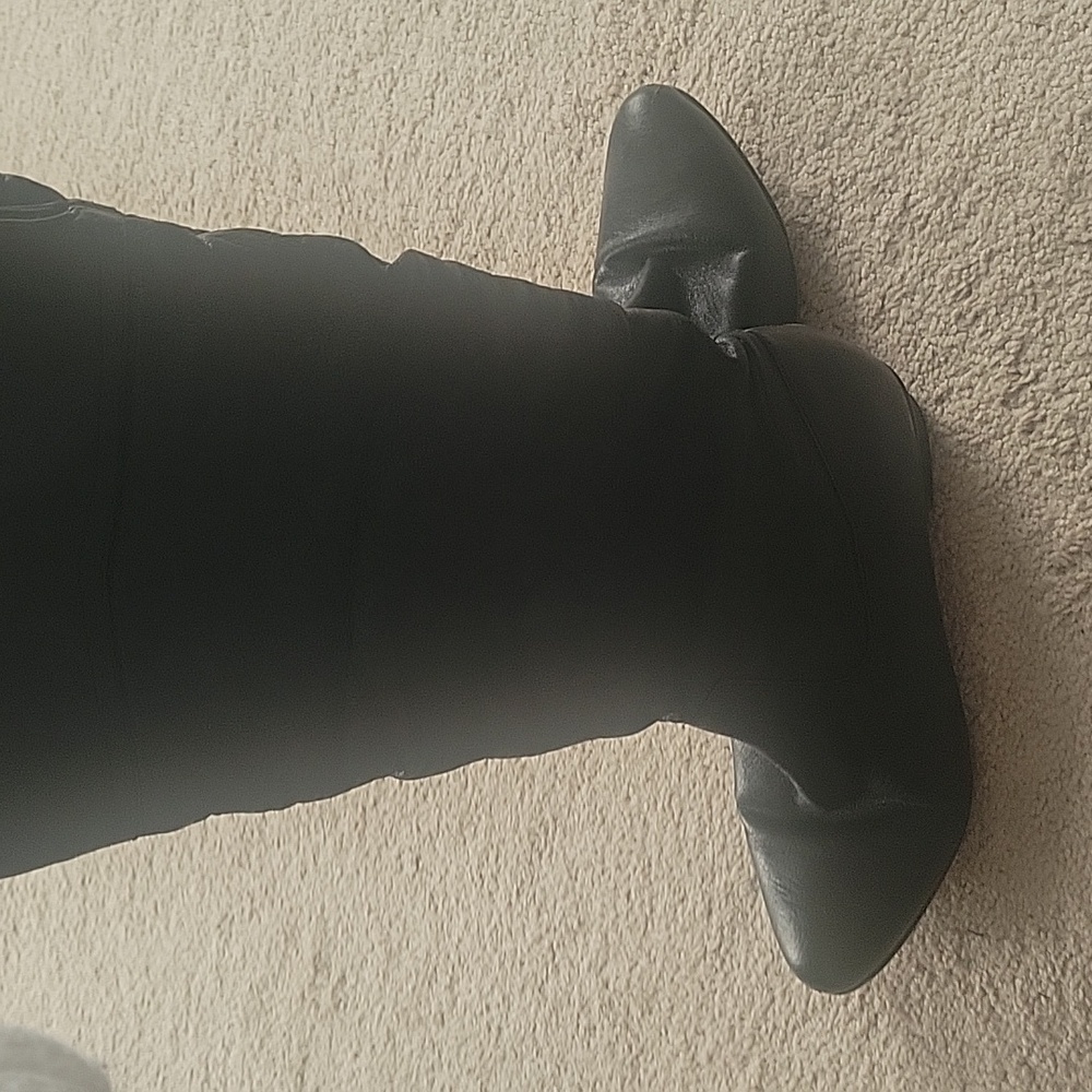 Steve Madden women's knee high boot 7.5
